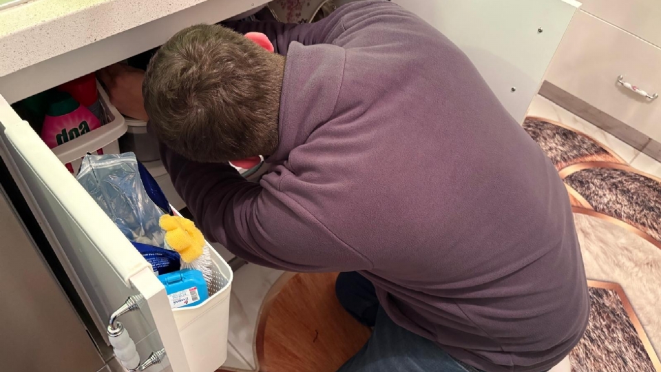 Lavabo tıkanıklığı açma